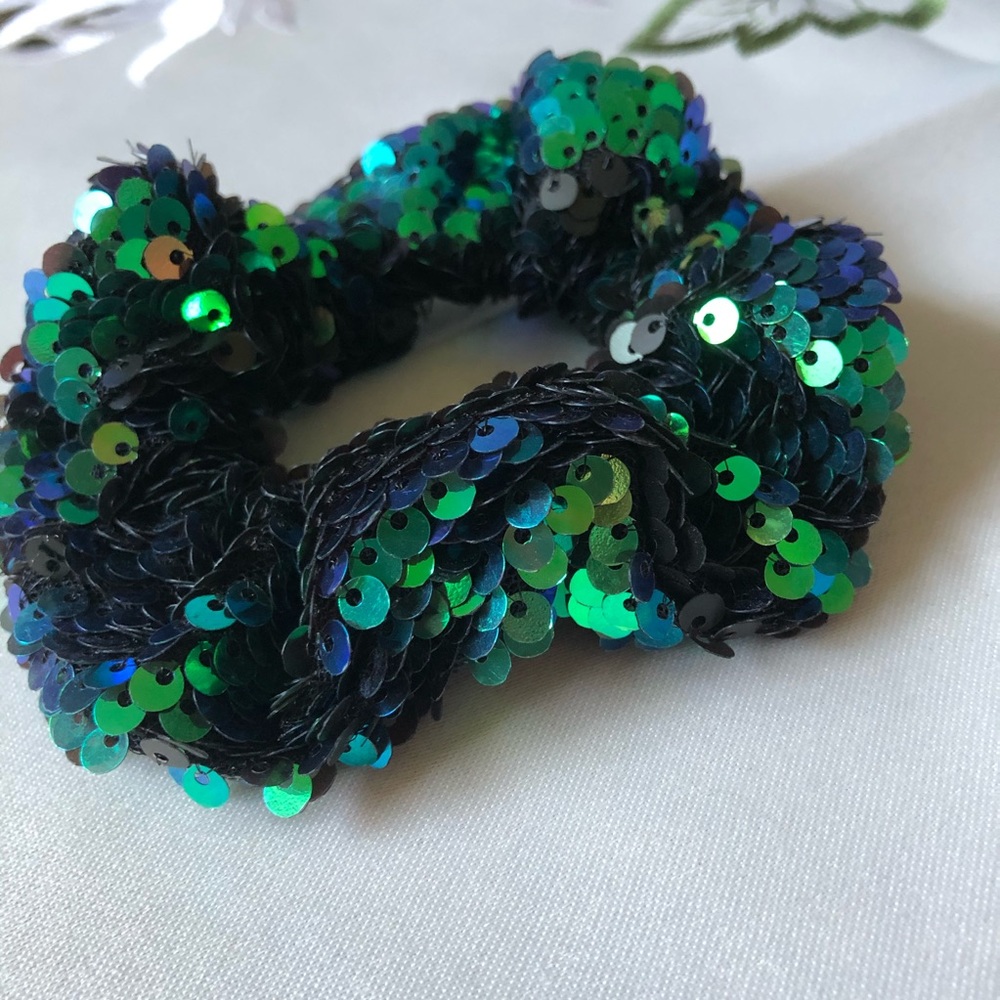 H&M Sequin Scrunchy